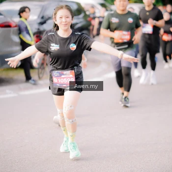 Runner Photo 4165846