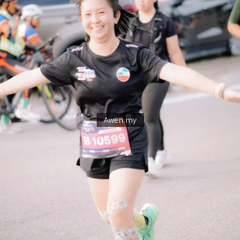 Runner Photo 4165847