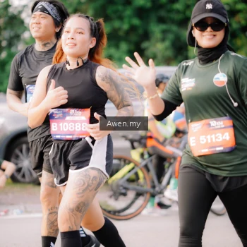 Runner Photo 4165849