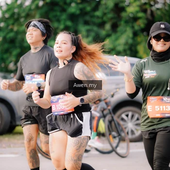 Runner Photo 4165851