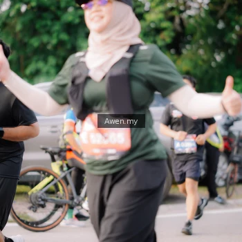 Runner Photo 4165862