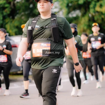 Runner Photo 4165877