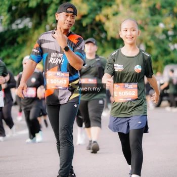 Runner Photo 4165880