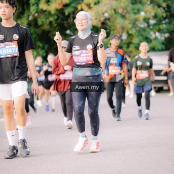 Runner Photo 4165881