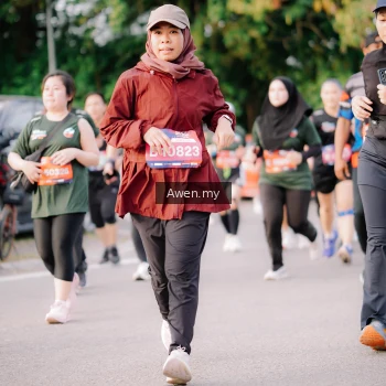 Runner Photo 4165883