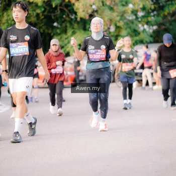 Runner Photo 4165885