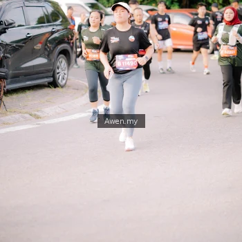 Runner Photo 4165893