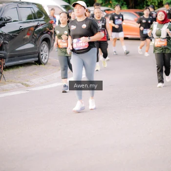 Runner Photo 4165894