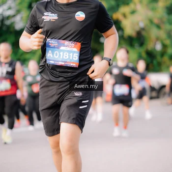 Runner Photo 4165898