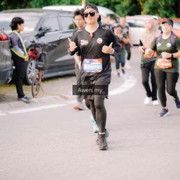 Runner Photo 4165900