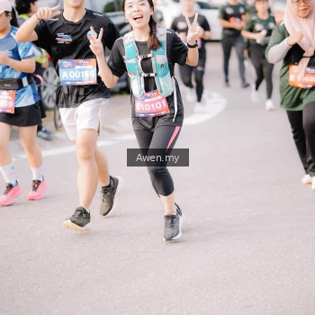 Runner Photo 4165917