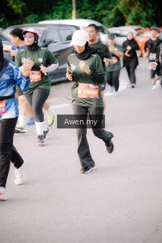 Runner Photo 4165935