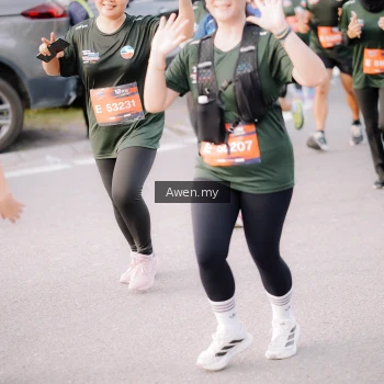 Runner Photo 4165936