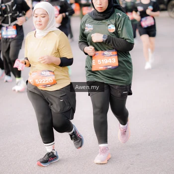 Runner Photo 4165943