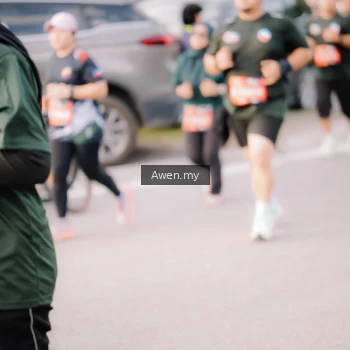 Runner Photo 4165957