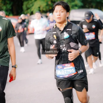 Runner Photo 4165965