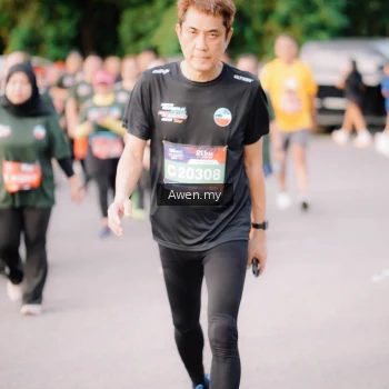 Runner Photo 4165974