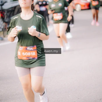 Runner Photo 4165996