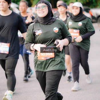 Runner Photo 4166011
