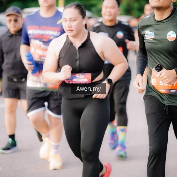 Runner Photo 4166014