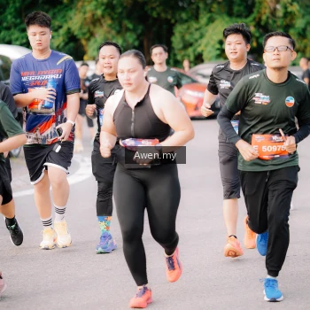 Runner Photo 4166015