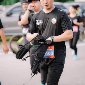 Runner Photo 4166016