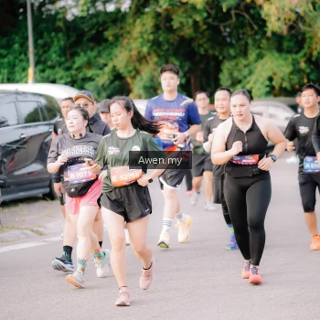 Runner Photo 4166018