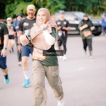 Runner Photo 4166023
