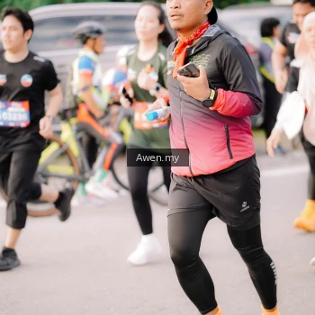 Runner Photo 4166045