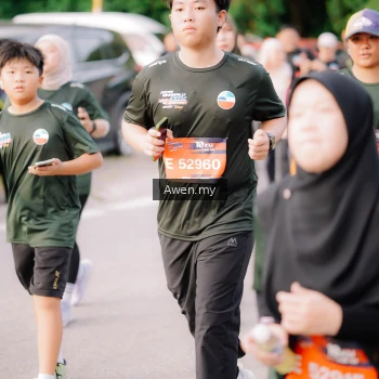 Runner Photo 4166049