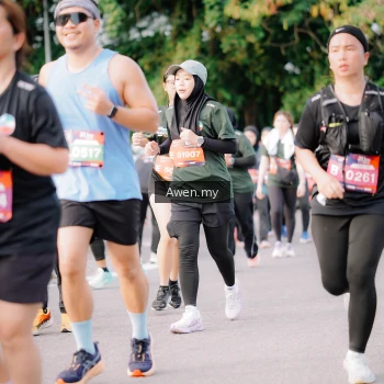 Runner Photo 4166059