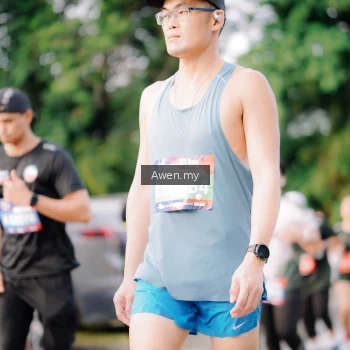 Runner Photo 4166065