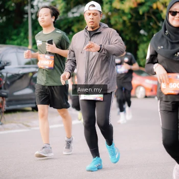 Runner Photo 4166071