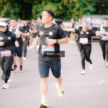 Runner Photo 4166091