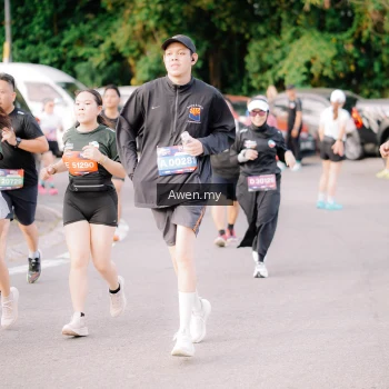 Runner Photo 4166092
