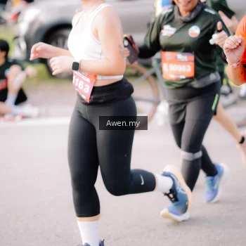 Runner Photo 4166095