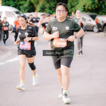 Runner Photo 4166109