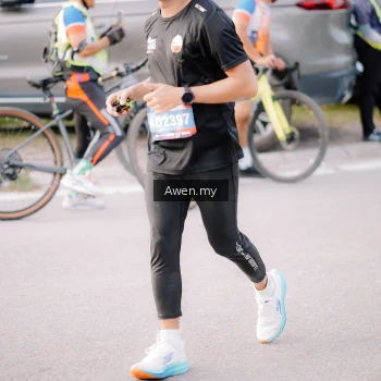 Runner Photo 4166116