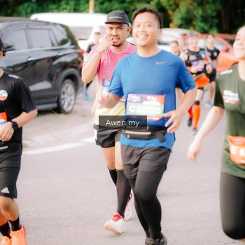 Runner Photo 4166122