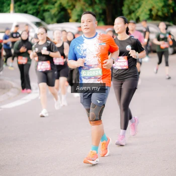 Runner Photo 4166126