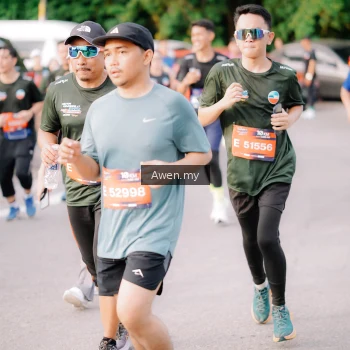 Runner Photo 4166130