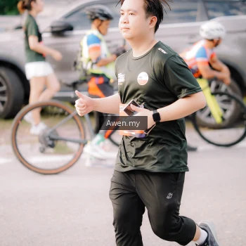 Runner Photo 4166136