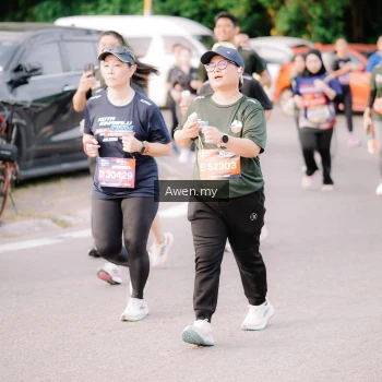Runner Photo 4166137