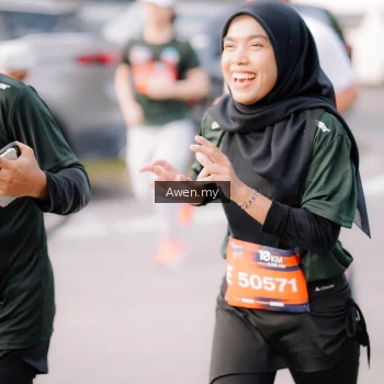 Runner Photo 4166143