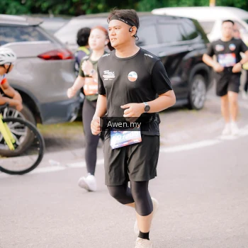 Runner Photo 4166144