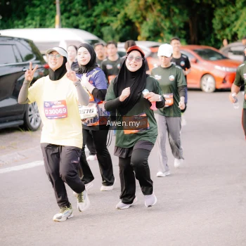 Runner Photo 4166146