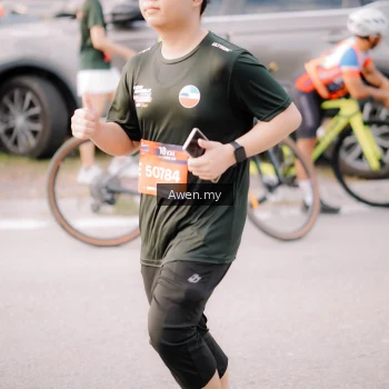 Runner Photo 4166147