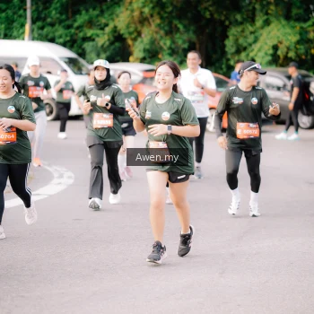 Runner Photo 4166153