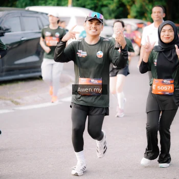 Runner Photo 4166154
