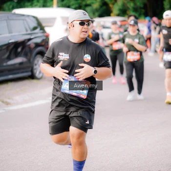 Runner Photo 4166180